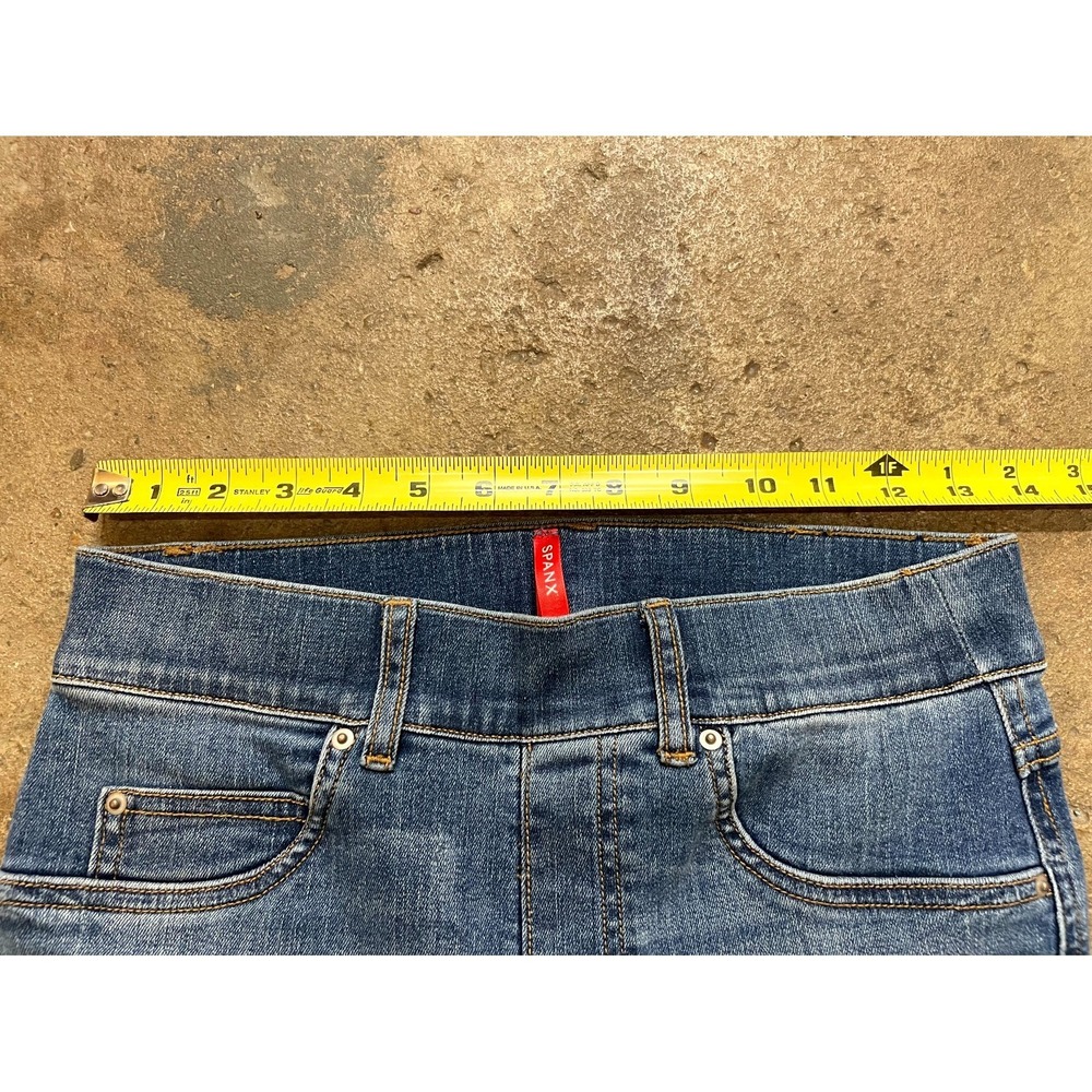 Spanx Jeans Womens Small Blue Denim Cotton Stretch Pull on Mid Rise Straight Leg - Picture 9 of 16